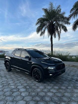 FIAT TORO 2.0 16V TURBO DIESEL ULTRA 4WD AT9 FIAT TORO 2.0 16V TURBO DIESEL ULTRA 4WD AT9
